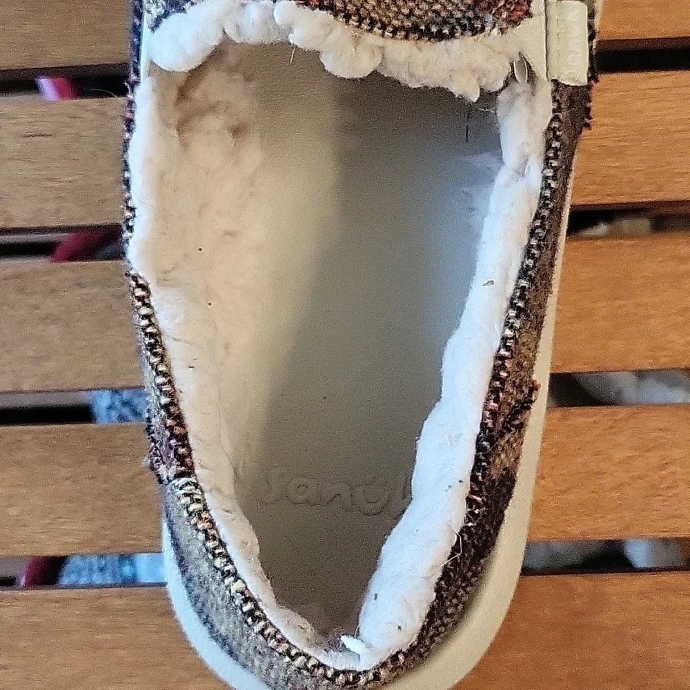 Sanuk Donna Camo Chill Shoes Size 9